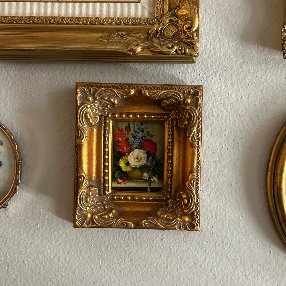 SOLD.  Vintage famed still life floral oil painting